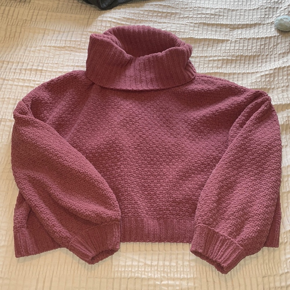 Soft pink sweater size M
